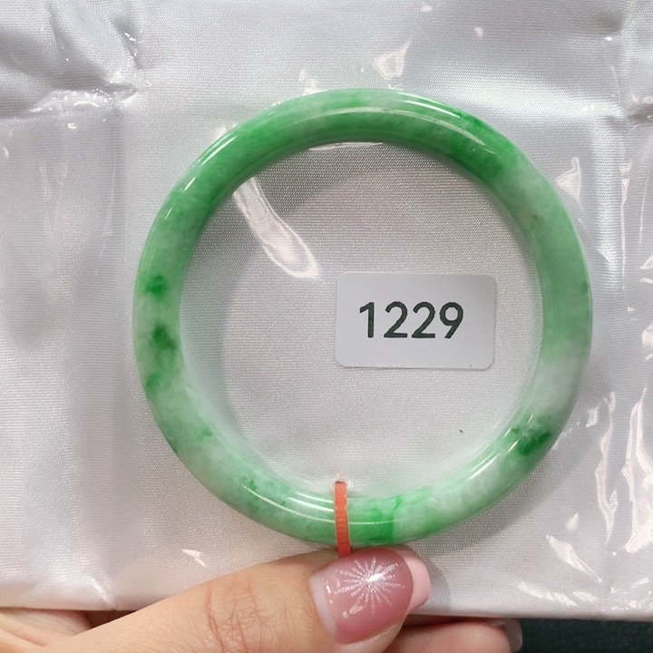 翡翠手镯未镶嵌天然翡翠手镯5503