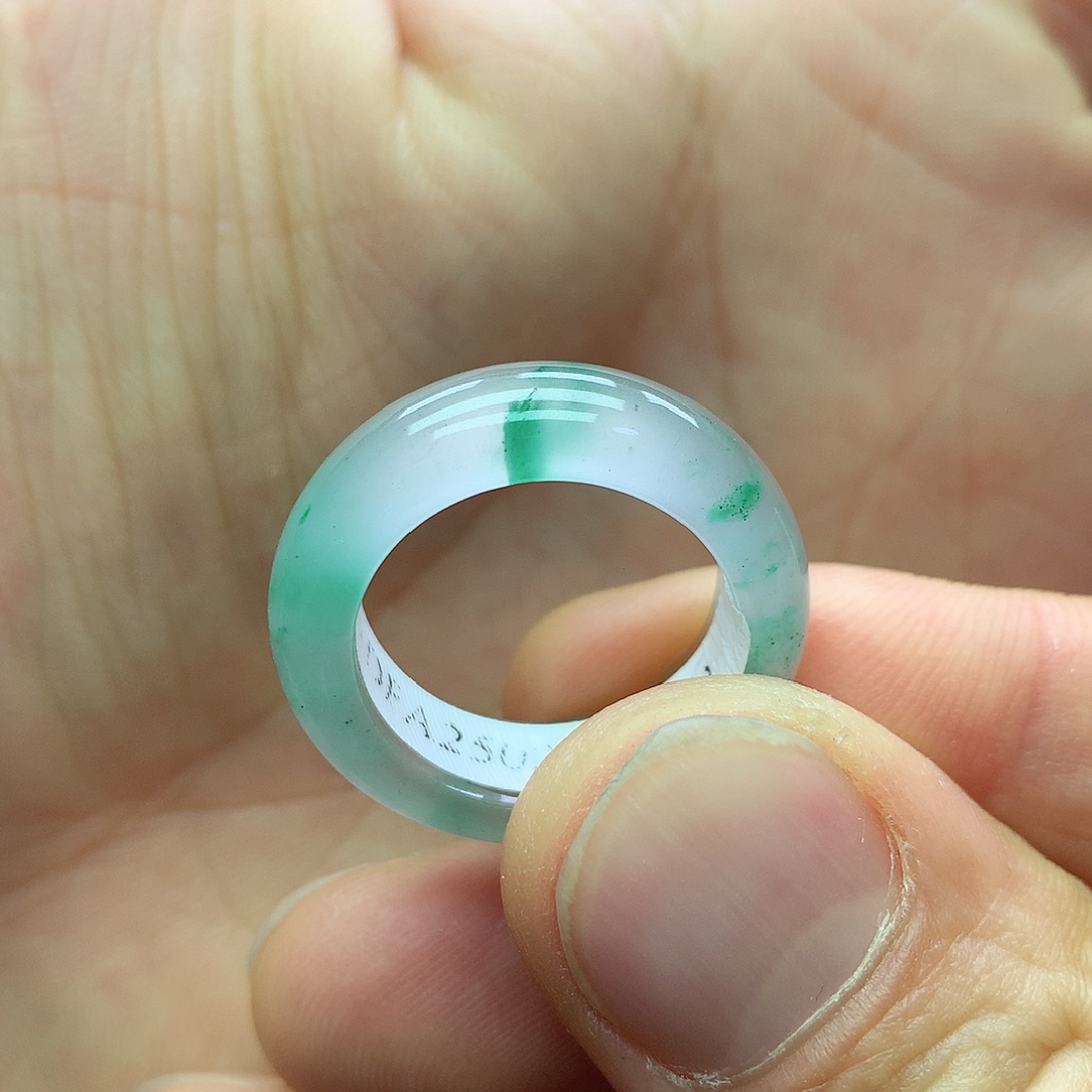 石英质玉戒圈未镶嵌