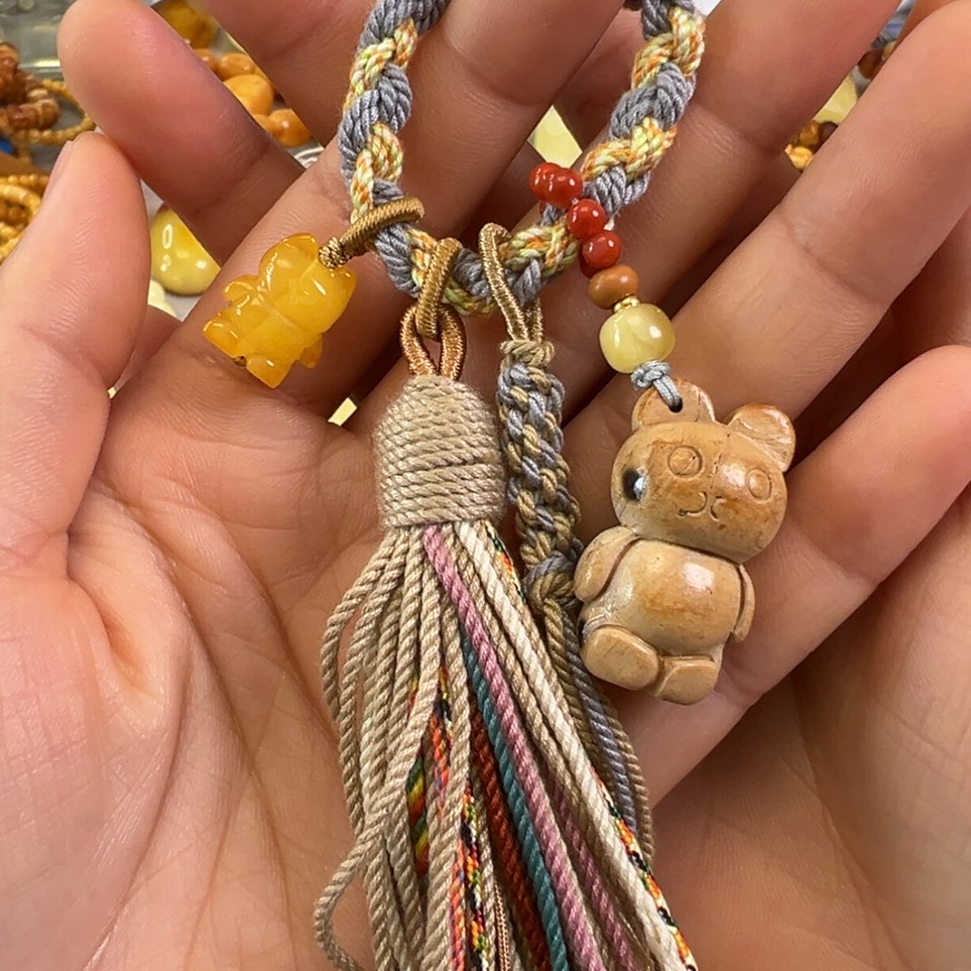 蜜蜡裸石未镶嵌蜜蜡