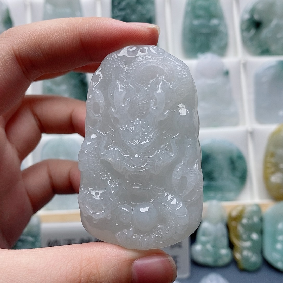 翡翠未镶嵌吊坠(不含链)龙牌