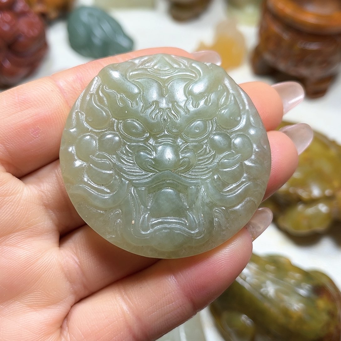 白玉菩提吊坠白玉菩提吊坠