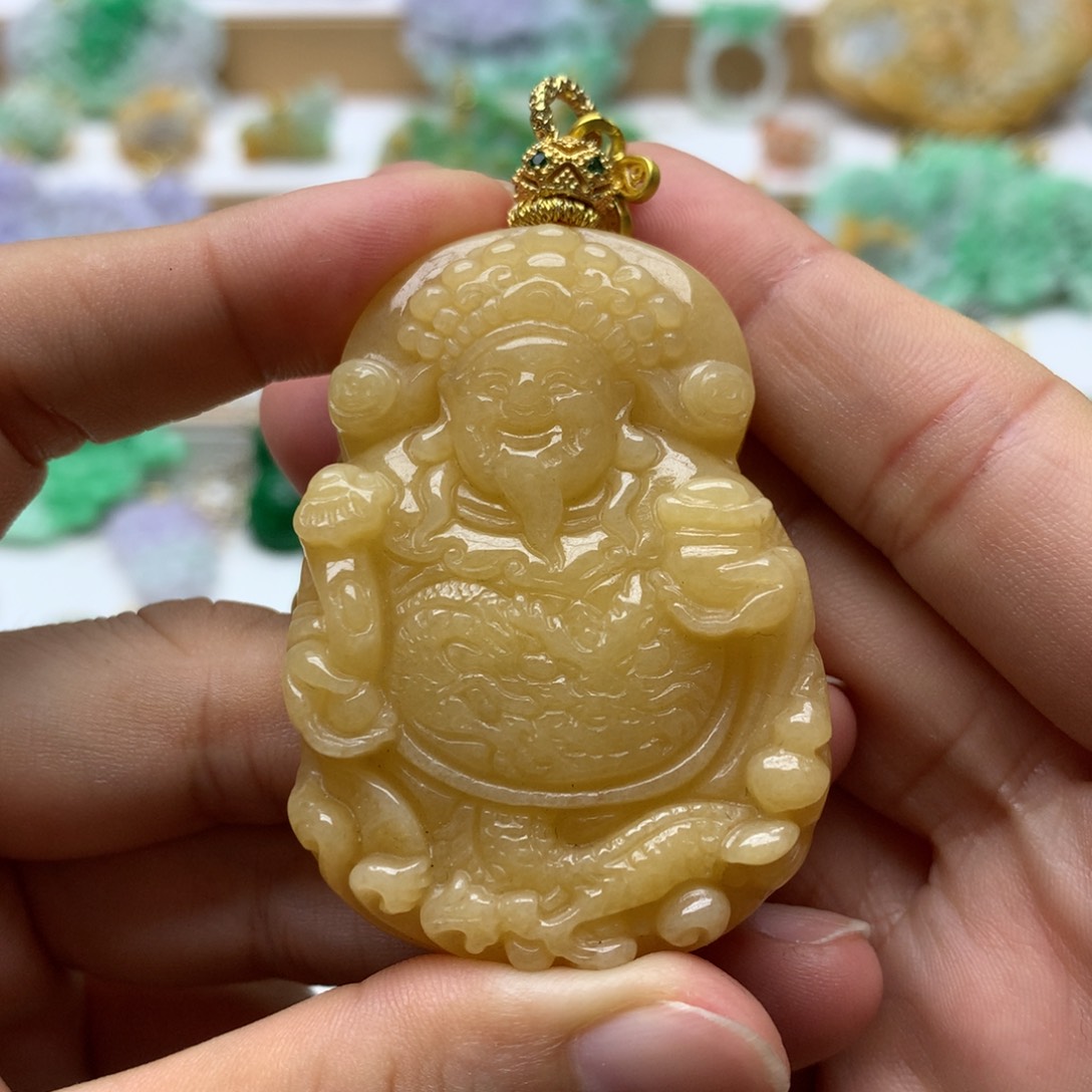 翡翠未镶嵌颈饰翡翠