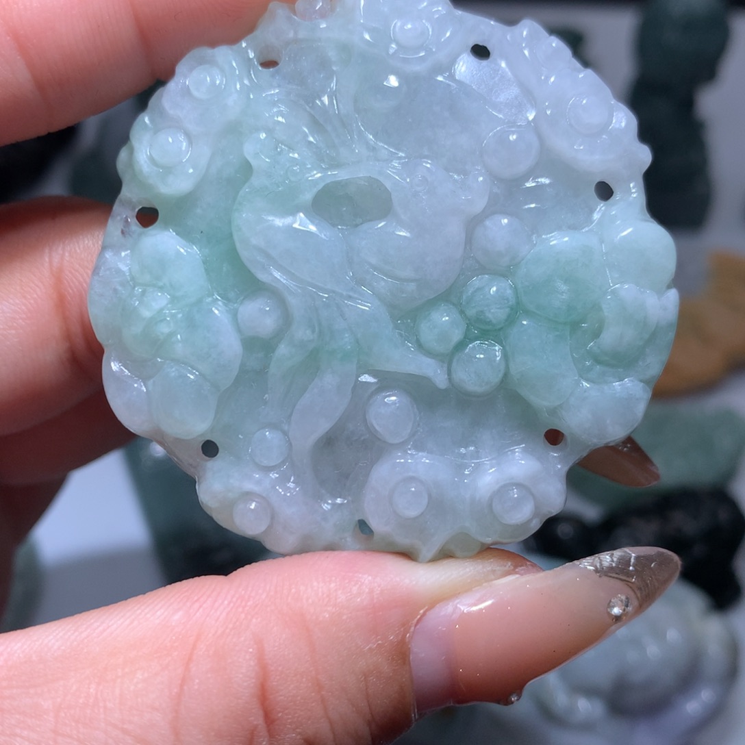 翡翠未镶嵌颈饰保真天然A货翡翠