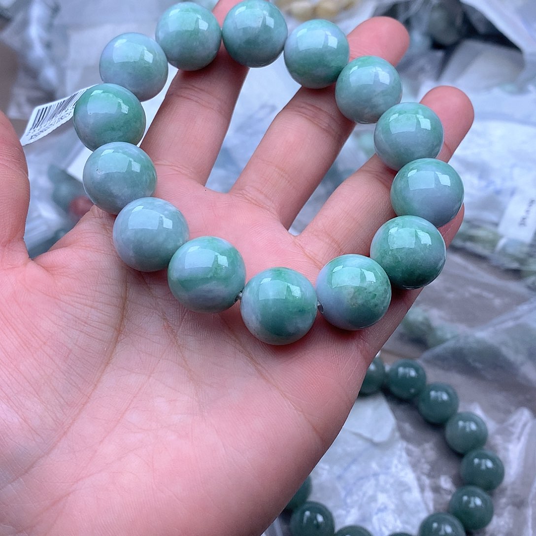 未镶嵌手串定制翡翠