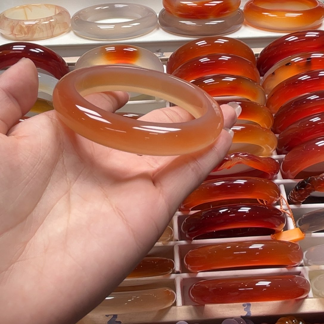 手镯玛瑙/玉髓未镶嵌米*