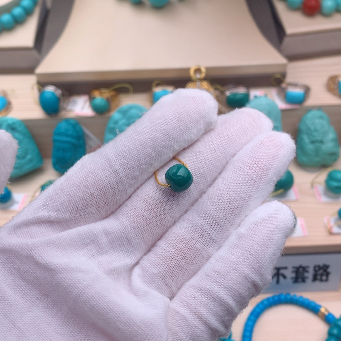 绿松石珠宝奇石未镶嵌8.7*7.7mm