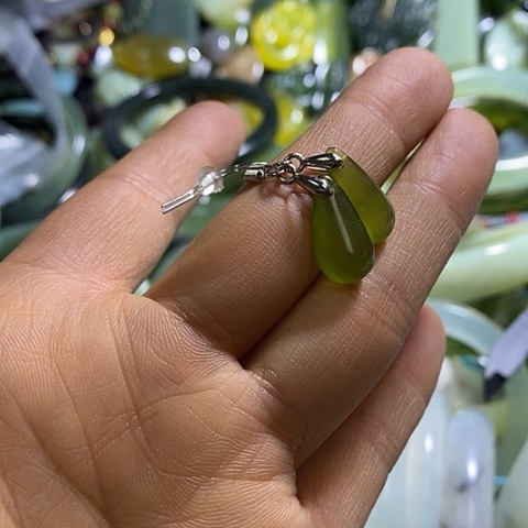 岫玉耳环未镶嵌一对