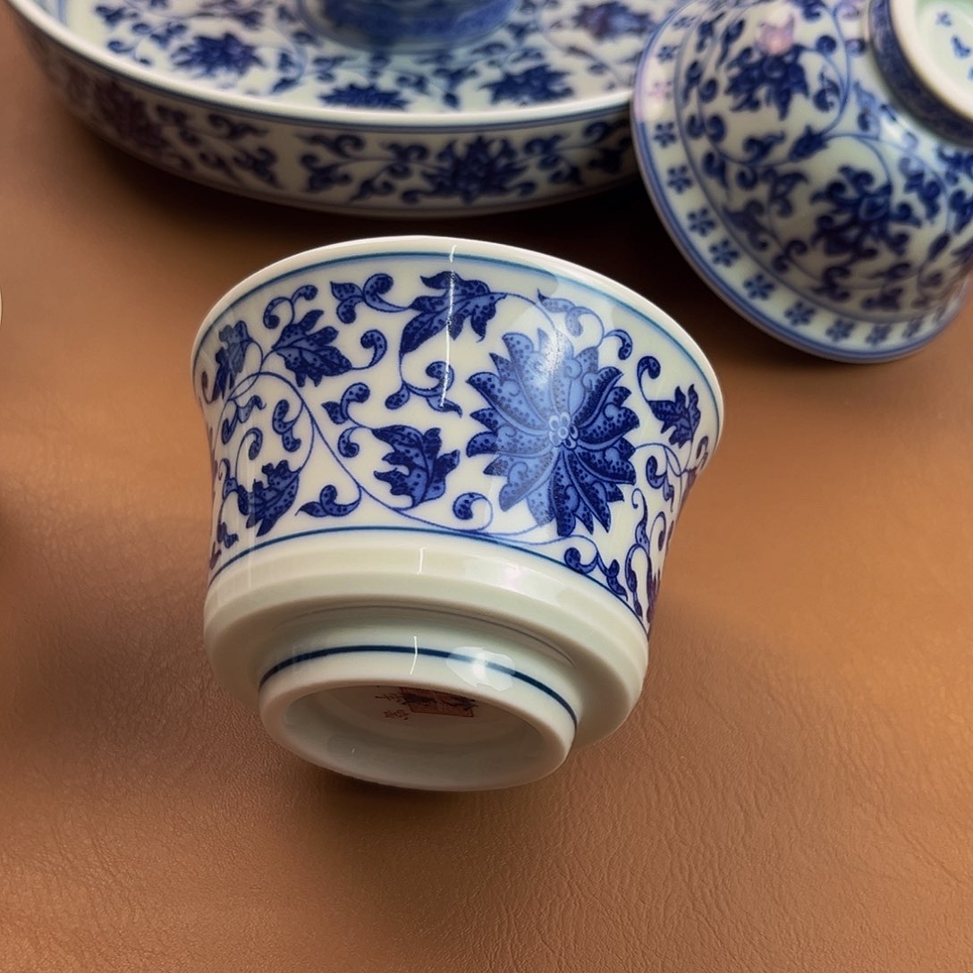 Z*Z300cc缠枝莲主人杯一个