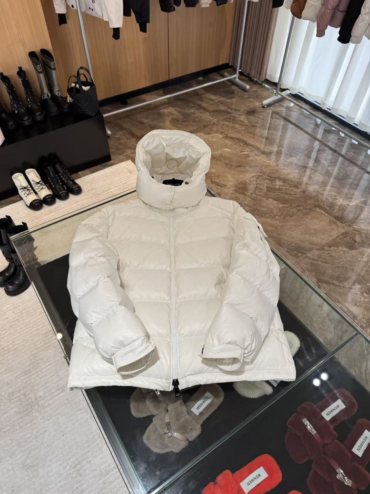 WW2025新款女士时尚休闲百搭冬季羽绒服