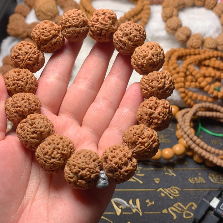 小***福金刚菩提手串   11