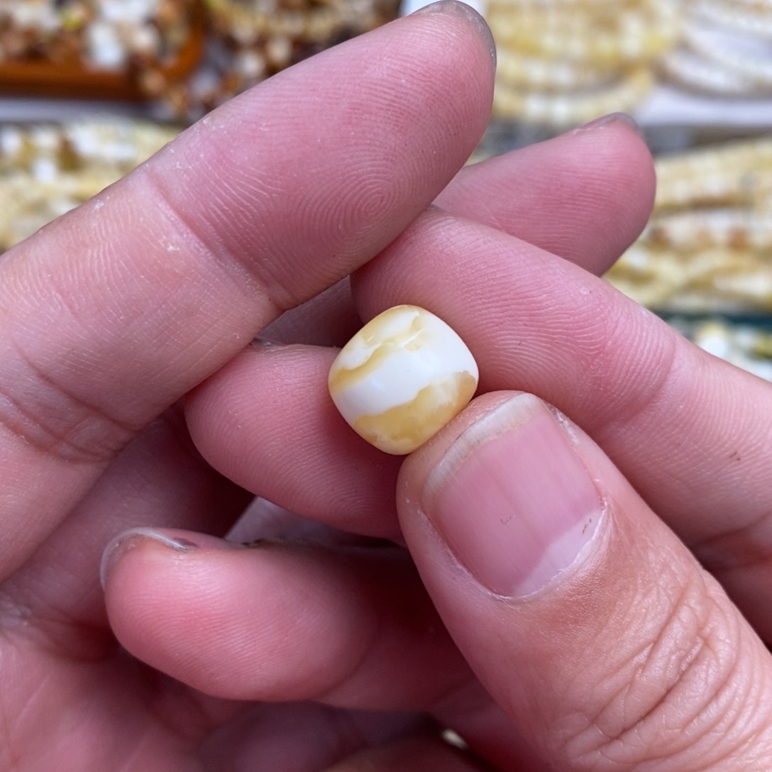 未镶嵌琥珀裸石12+瓷白妖花