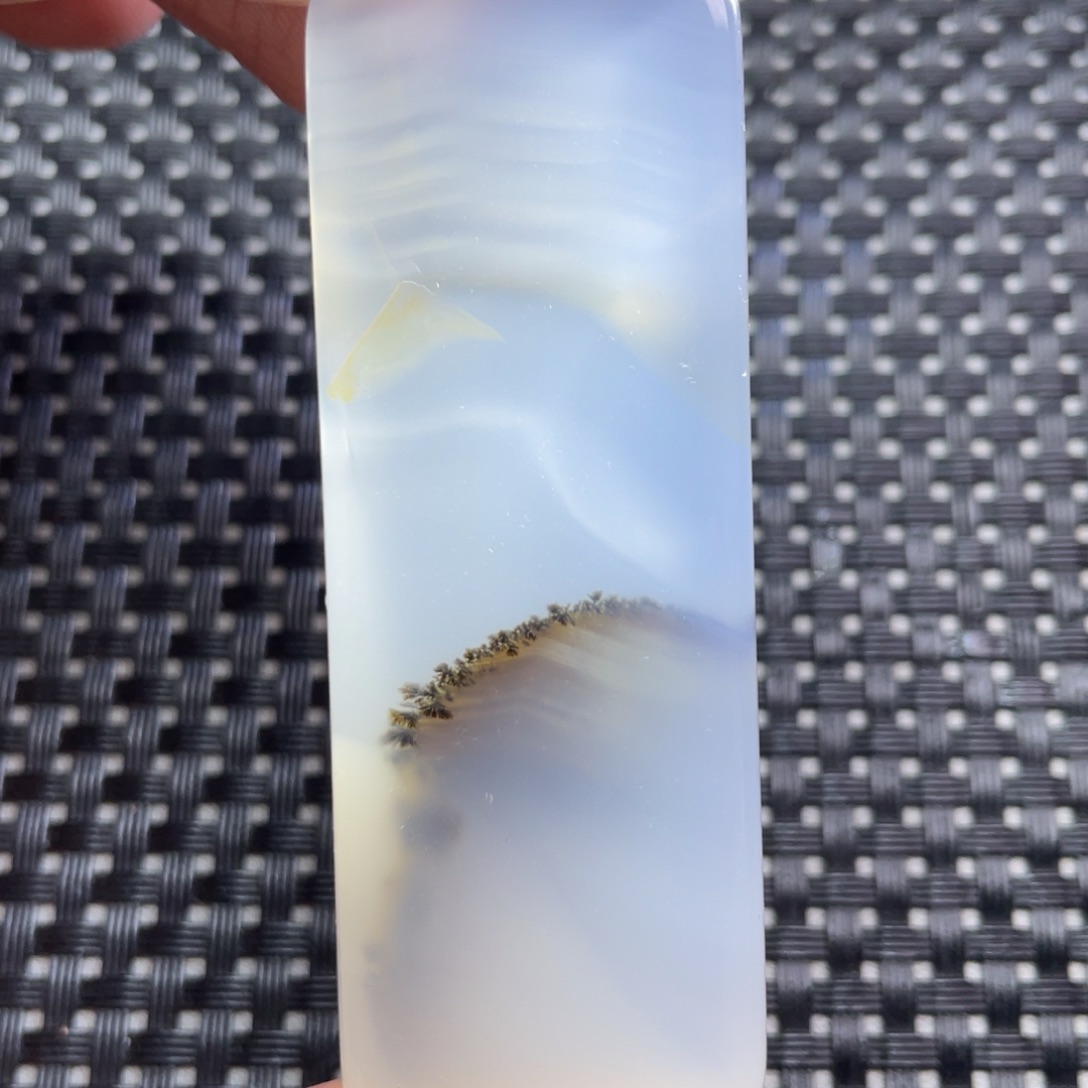 未镶嵌颈饰玛瑙/玉髓日**目