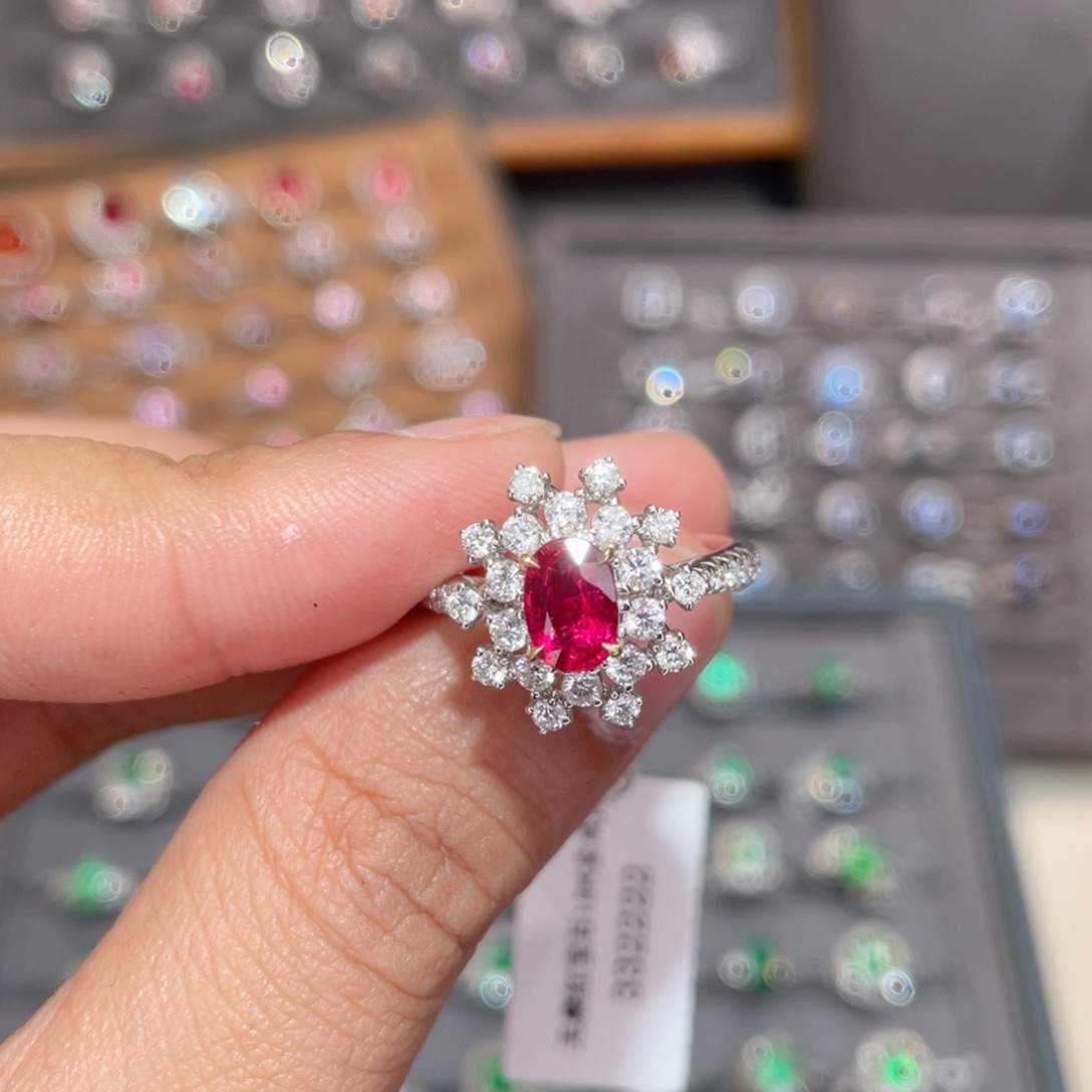 红宝石戒指18K金镶嵌1.01ct 无烧鸽血