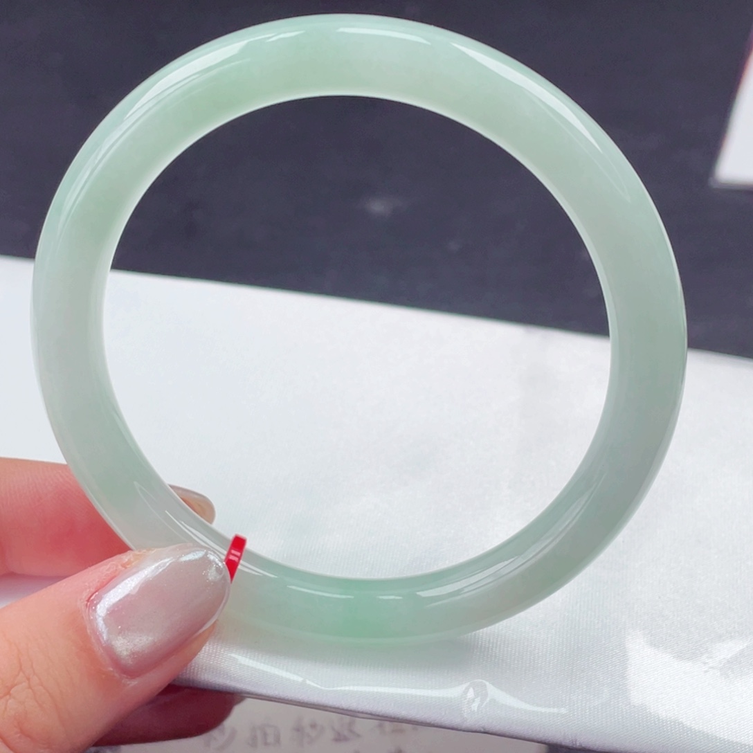 翡翠未镶嵌手镯60圆条