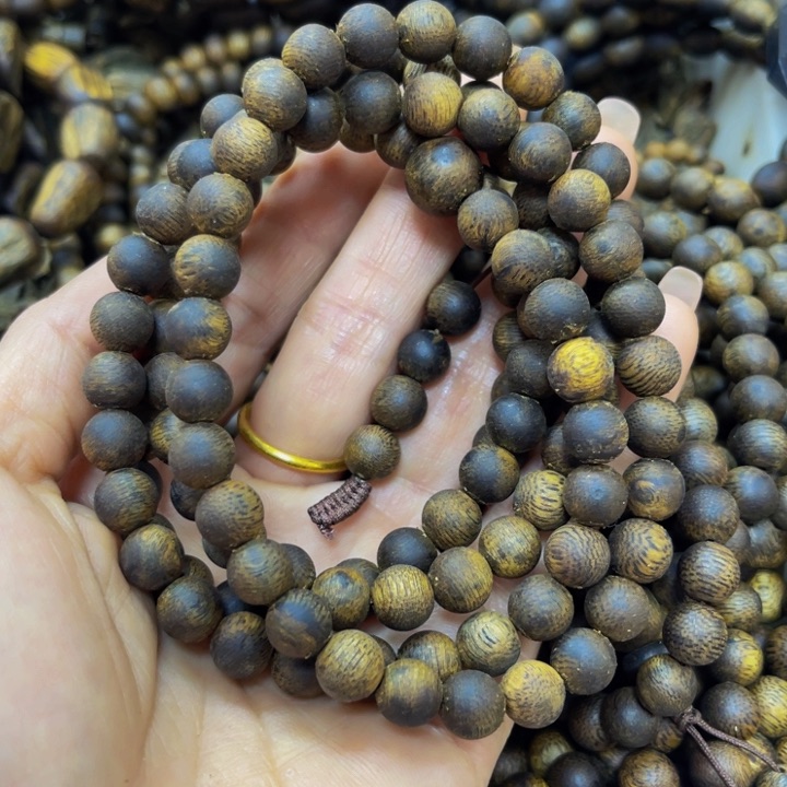 沉香手串温*海南白棋0.8多圈35g