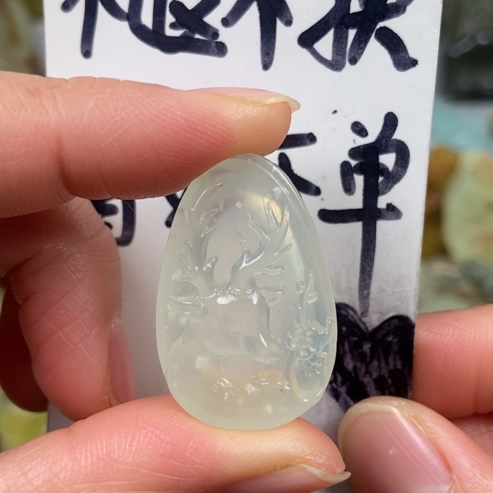 蛇纹石玉颈饰未镶嵌