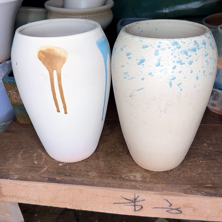 粗砂花盆微瑕花盆处理来咯