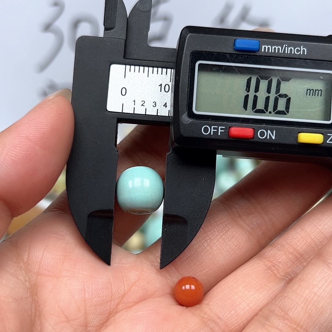 南红玛瑙未镶嵌珠宝奇石