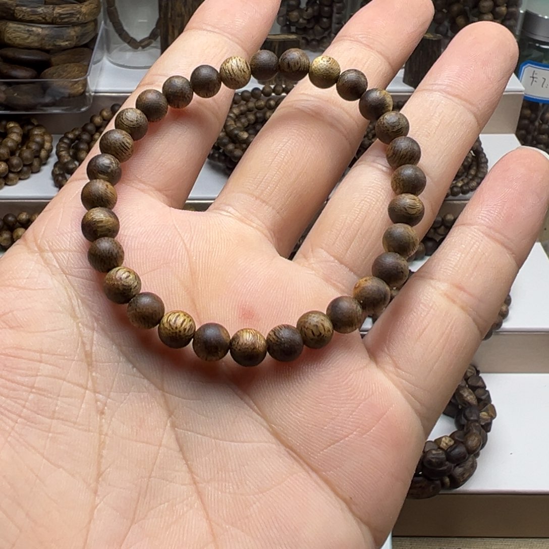 沉香沉香碎屑奇楠沉香卡6单圈