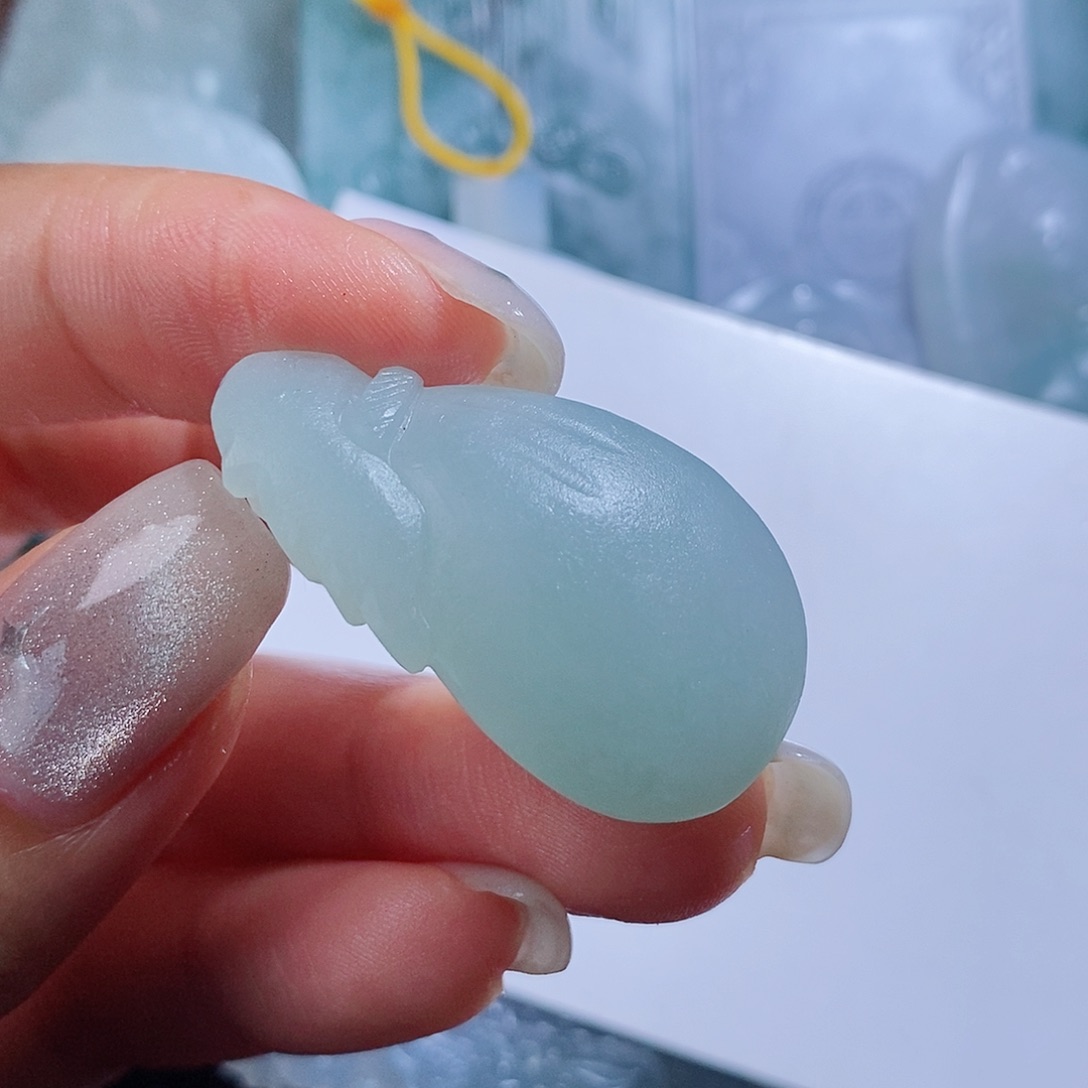 未镶嵌定制翡翠毛货付款后确认抛光