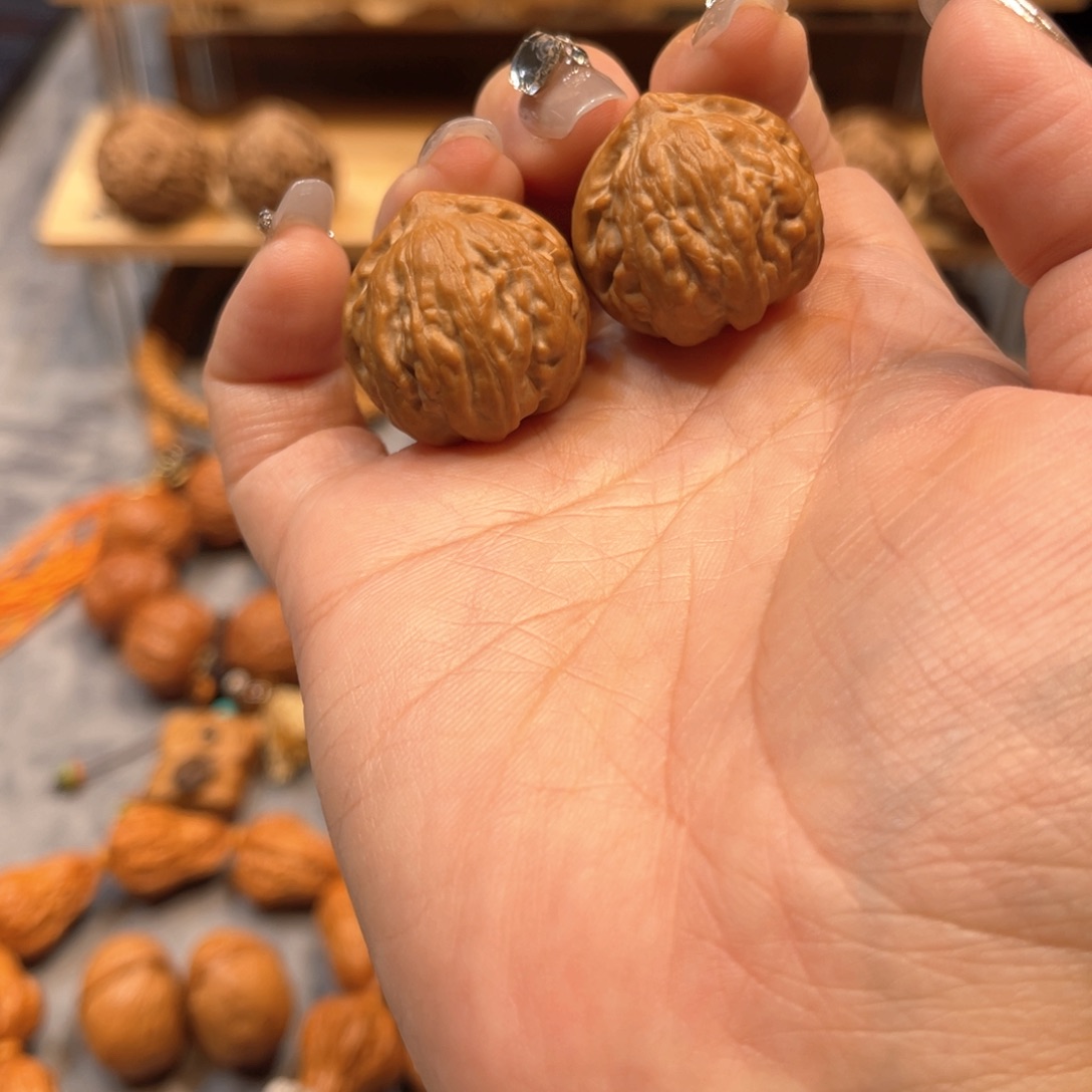 把件文玩核桃麦穗纹京八棱