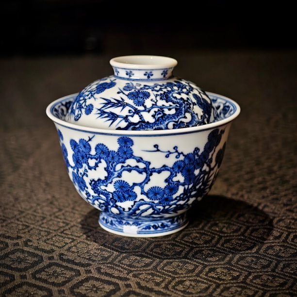 盛古珍玩仿明青花松竹梅盖碗茶杯茶具口径9cm使用容量功夫茶130ml