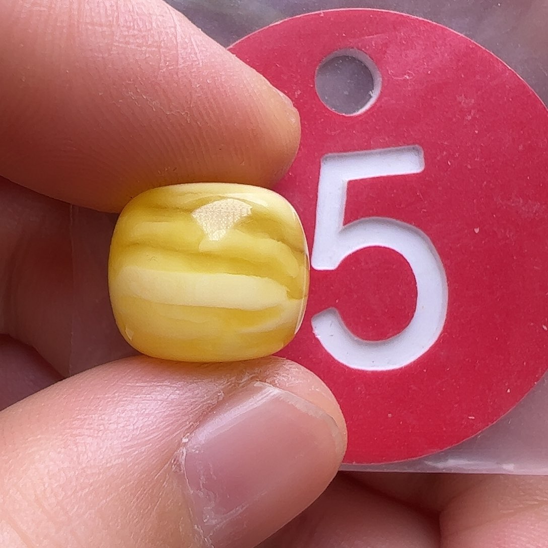 蜜蜡未镶嵌珠宝奇石12.5m m