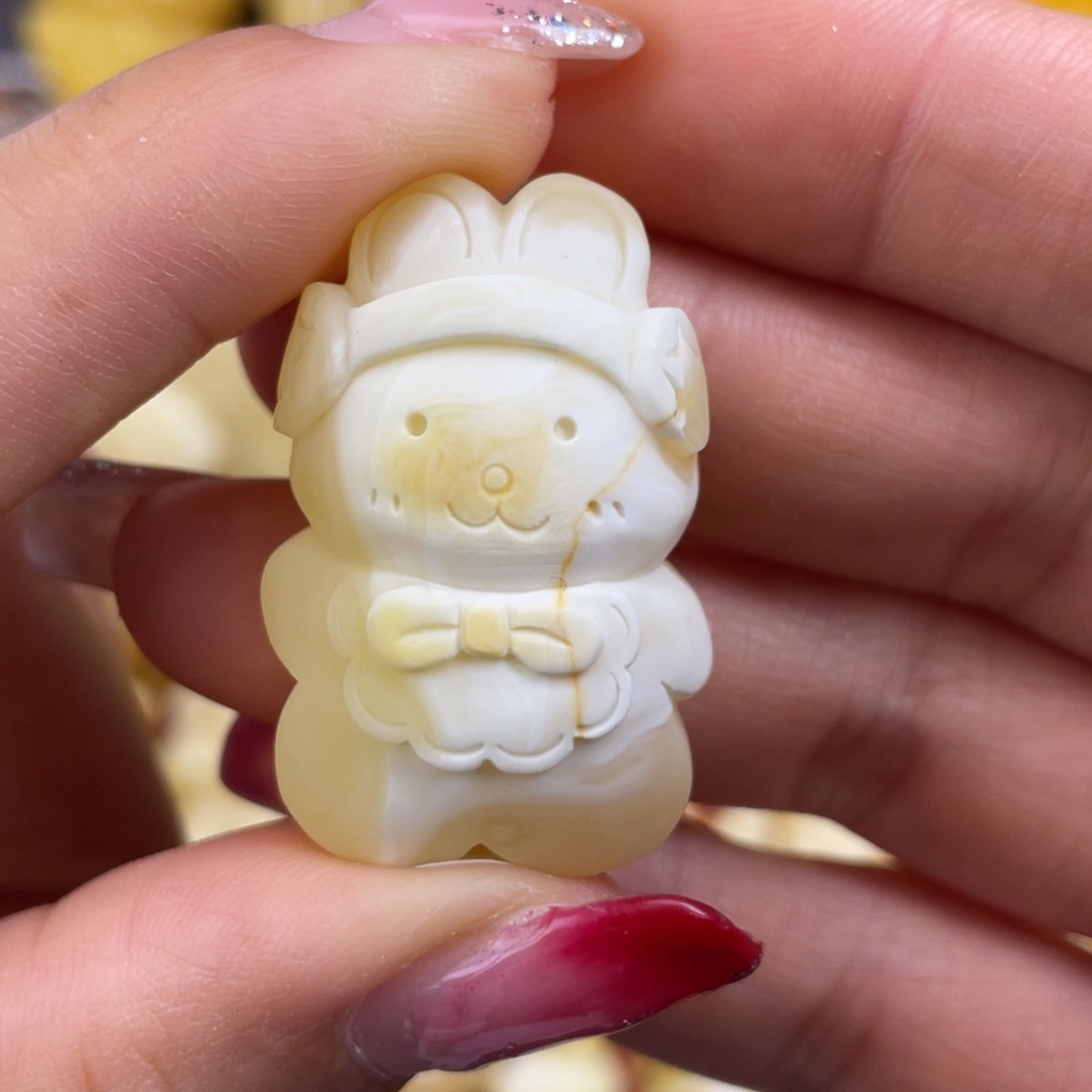 琥珀裸石未镶嵌蜜蜡