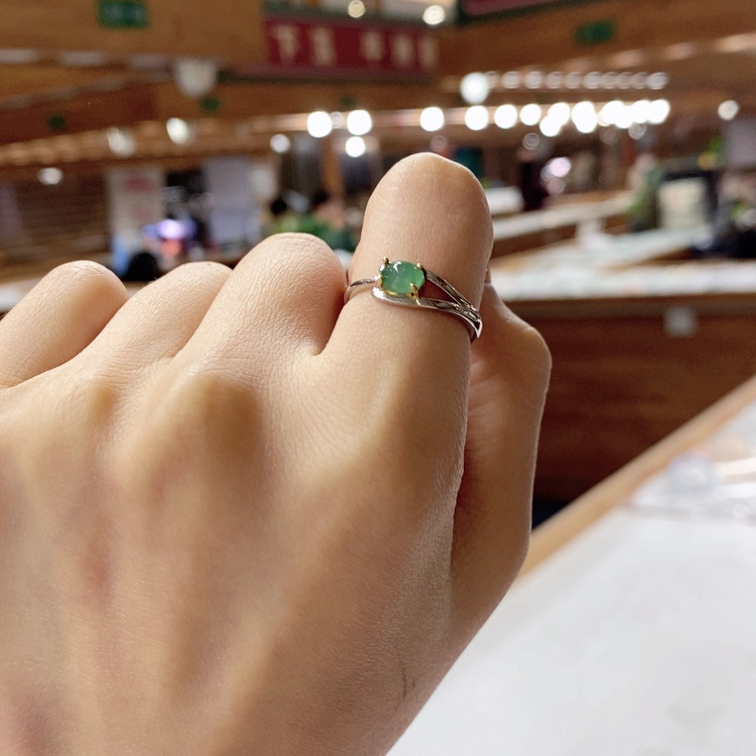 翡翠戒指未镶嵌买断