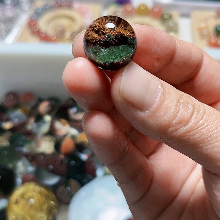 水晶颈饰未镶嵌明*生