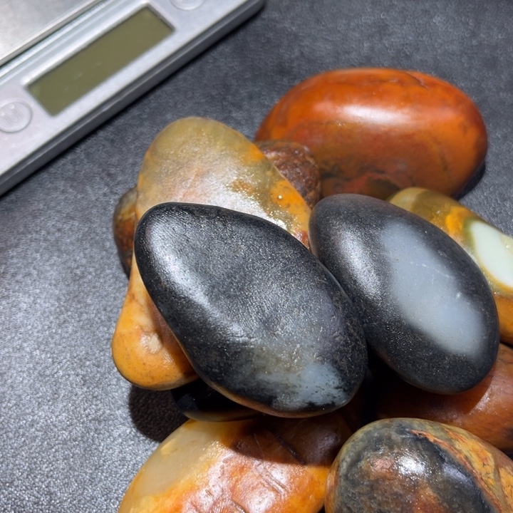 和田玉未镶嵌珠宝奇石