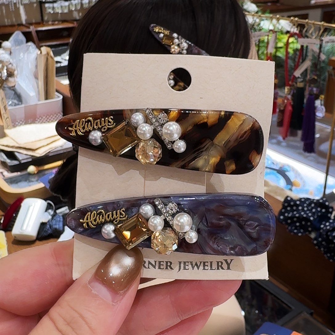 皮质非金属紫色发夹