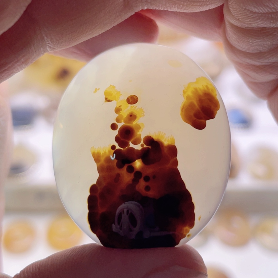 玛瑙/玉髓未镶嵌珠宝奇石