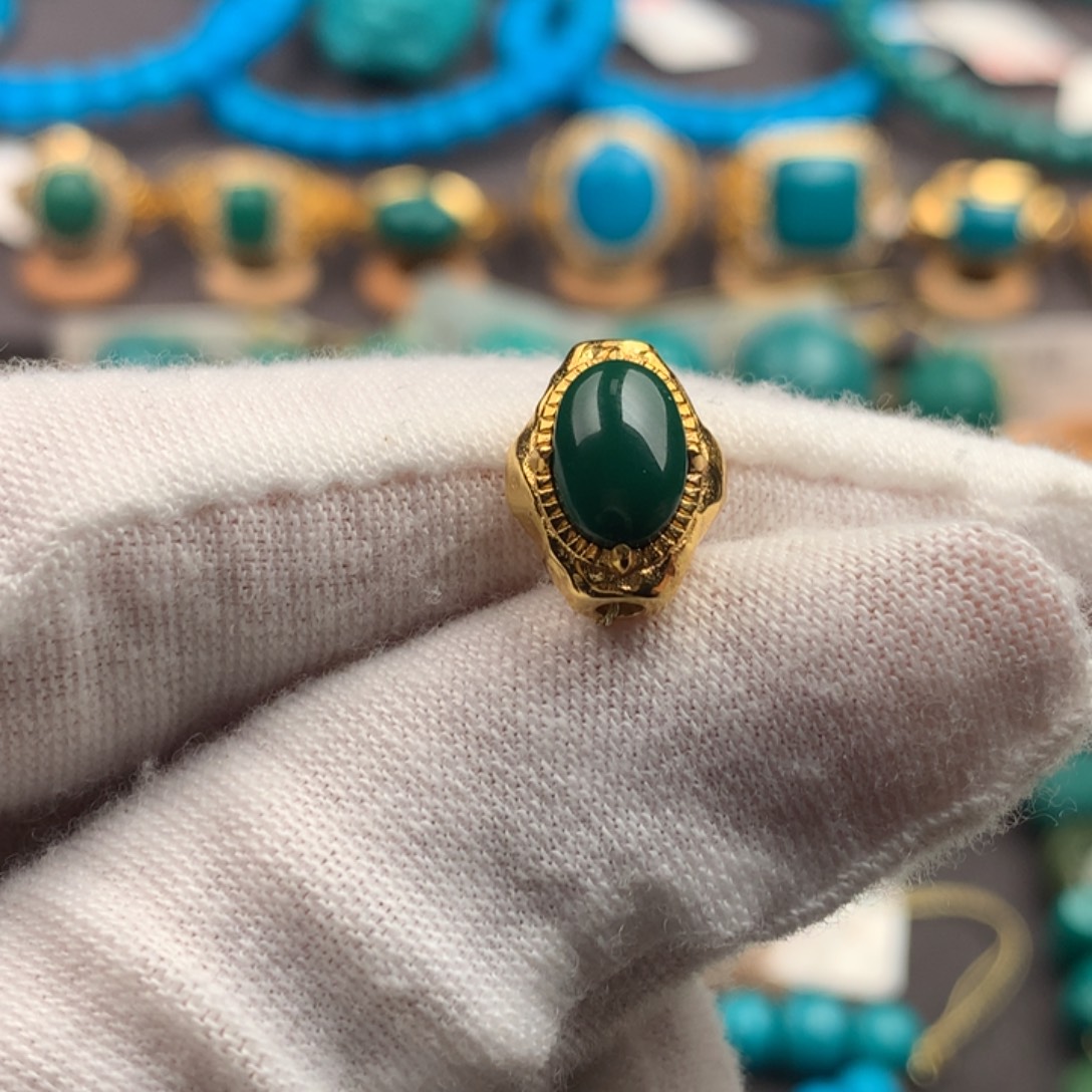 绿松石18K金镶嵌绿松石