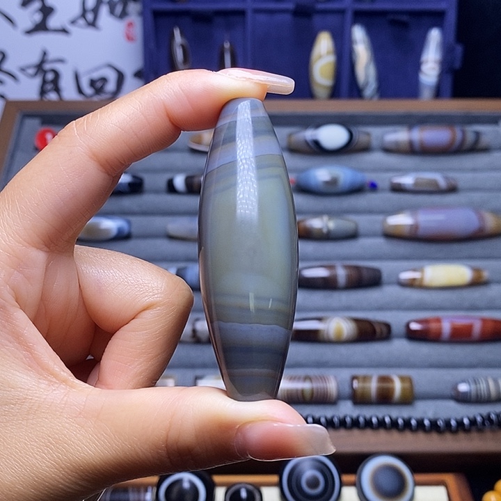 用***1玛瑙/玉髓未镶嵌颈饰