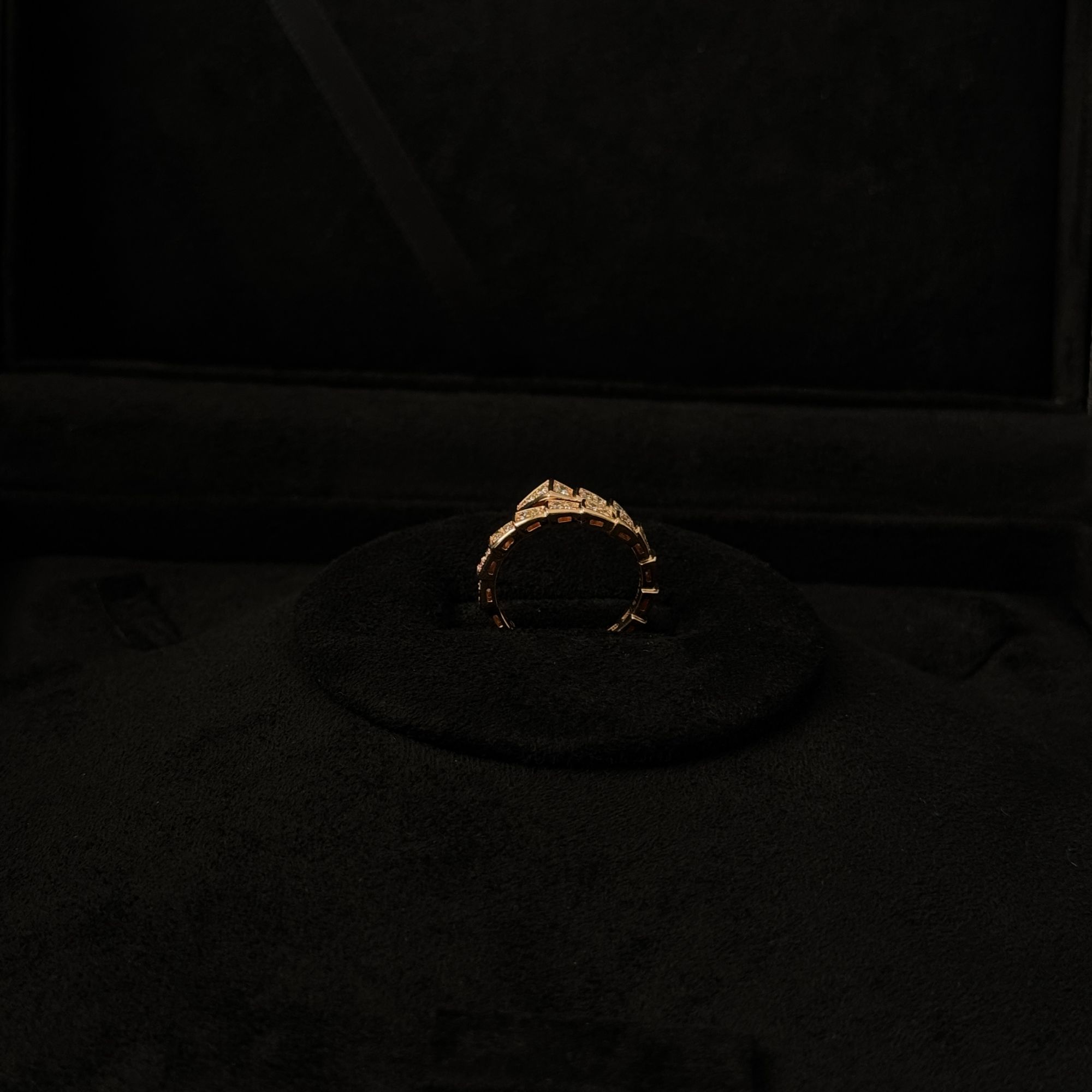 合金合成锆石戒指 轻奢气质时尚百搭设计感戒指 jz0020