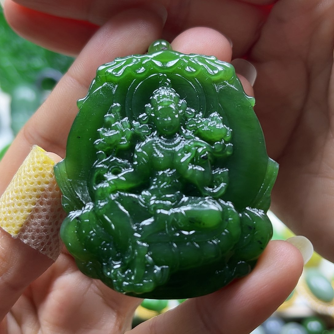 和田玉吊坠未镶嵌