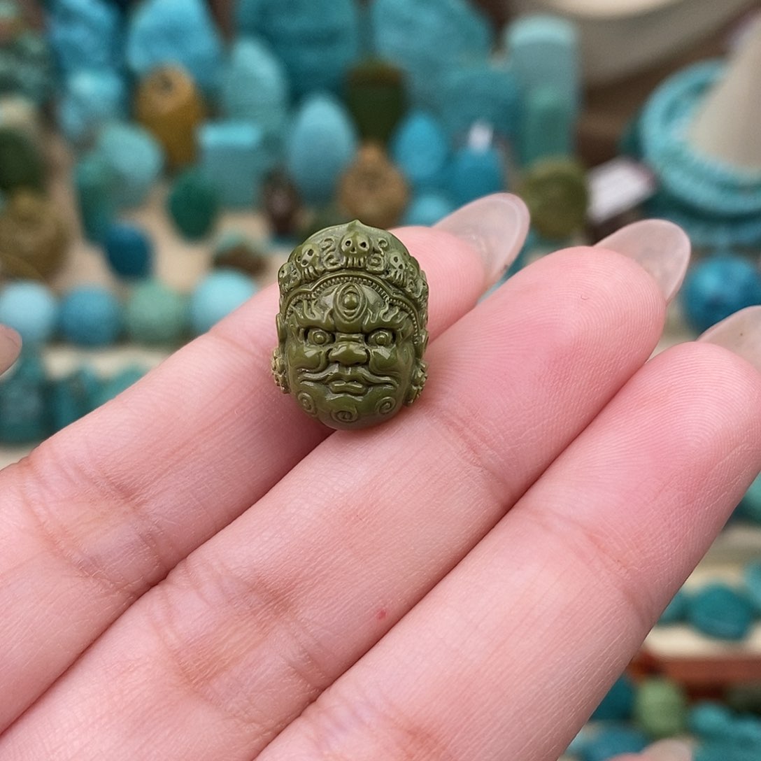 未镶嵌绿松石珠宝奇石