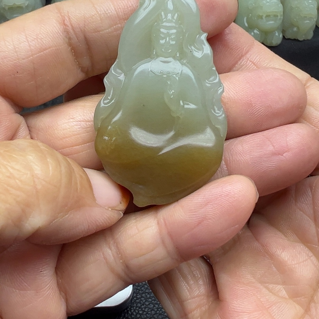 和田玉（糖玉）未镶嵌吊坠(不含链)