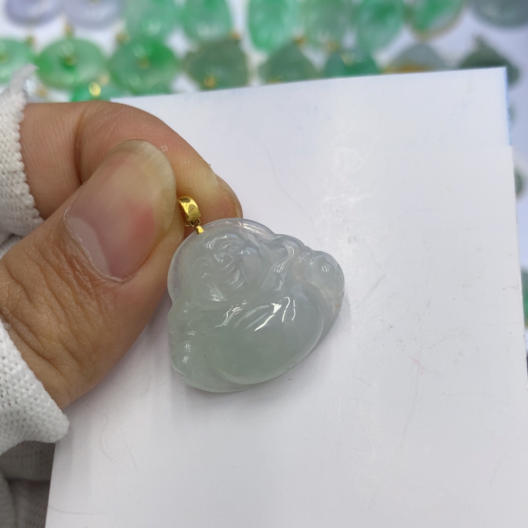 翡翠颈饰18K金镶嵌翡翠