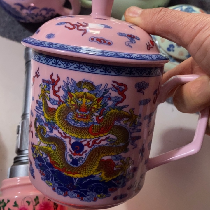 摆件陶红稀土斗彩龙纹直筒保温杯