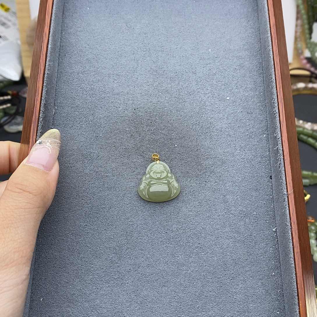 和田玉吊坠(不含链)18K金镶嵌