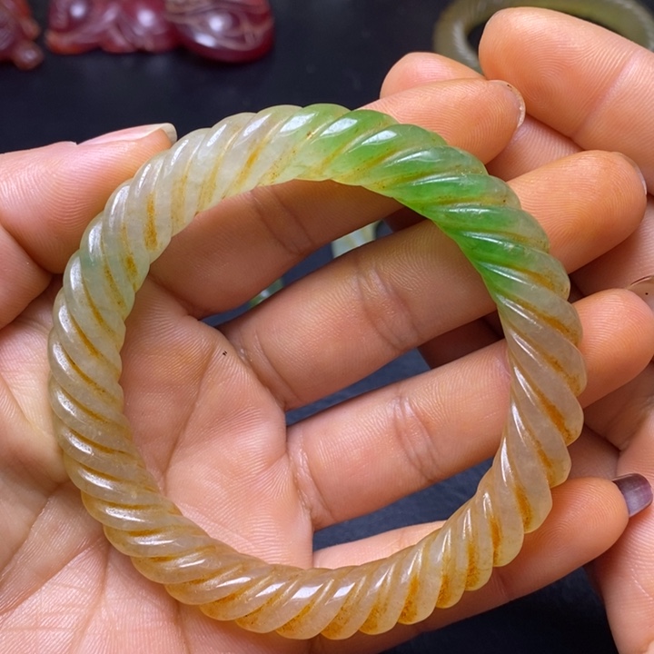 白玉菩提吊坠摆件