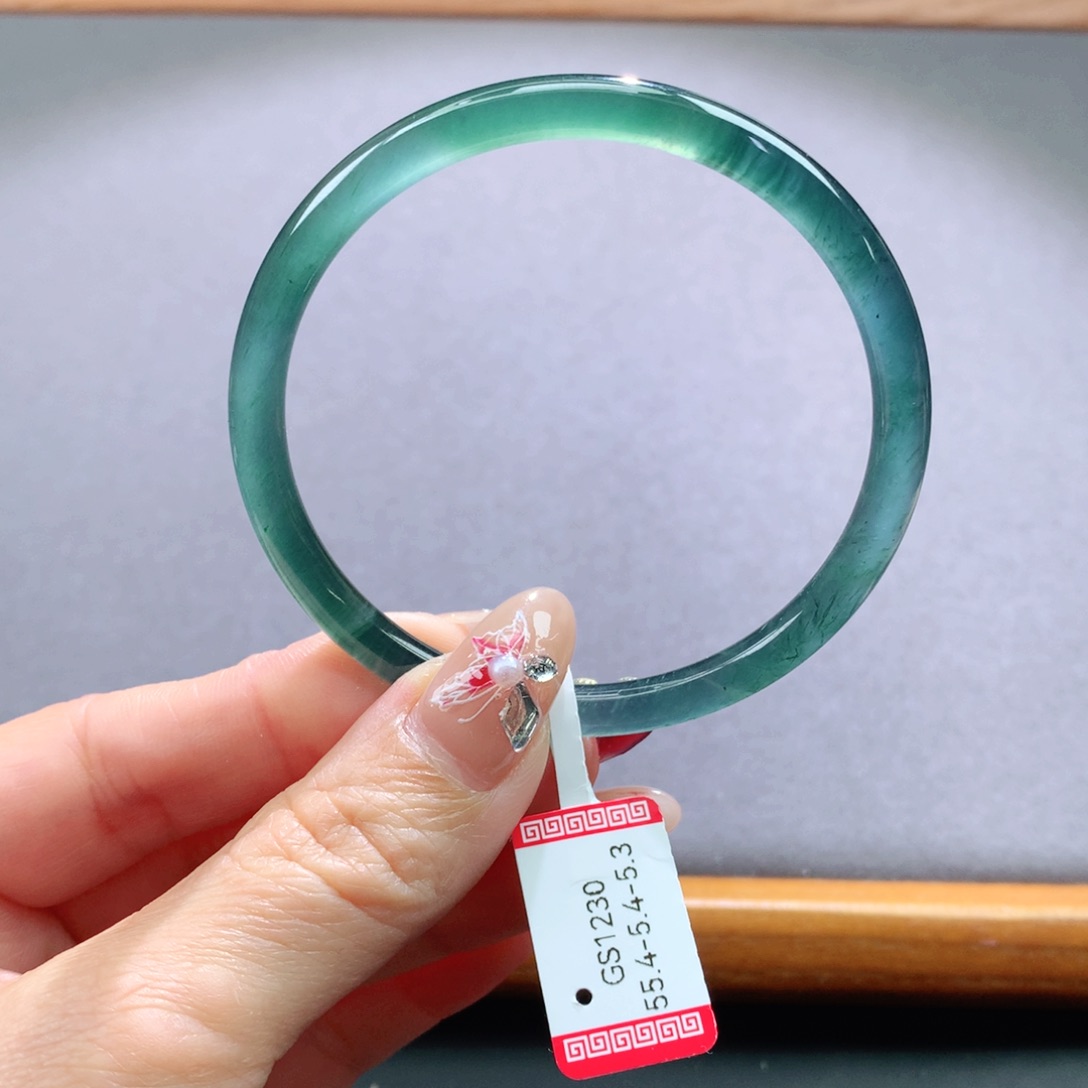 翡翠手镯未镶嵌天然翡翠手镯叮当镯