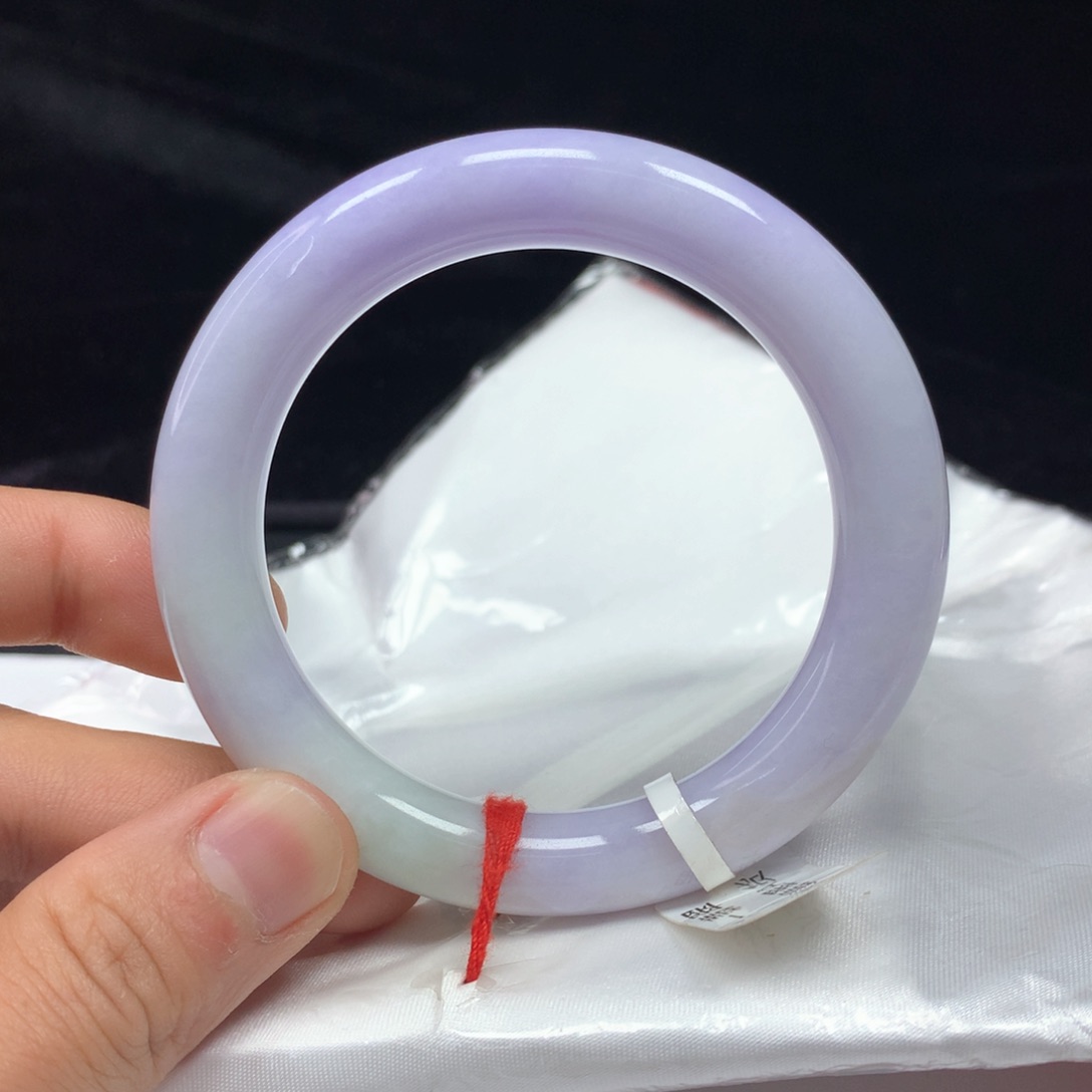 翡翠未镶嵌手镯（圆镯）54.3