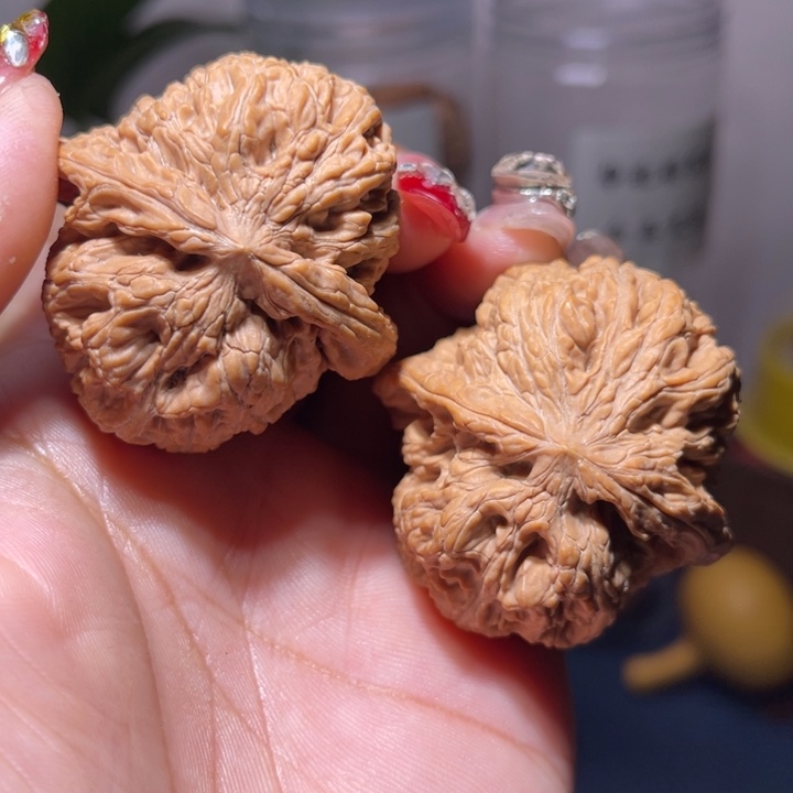 桃核把件                44将军57.6克