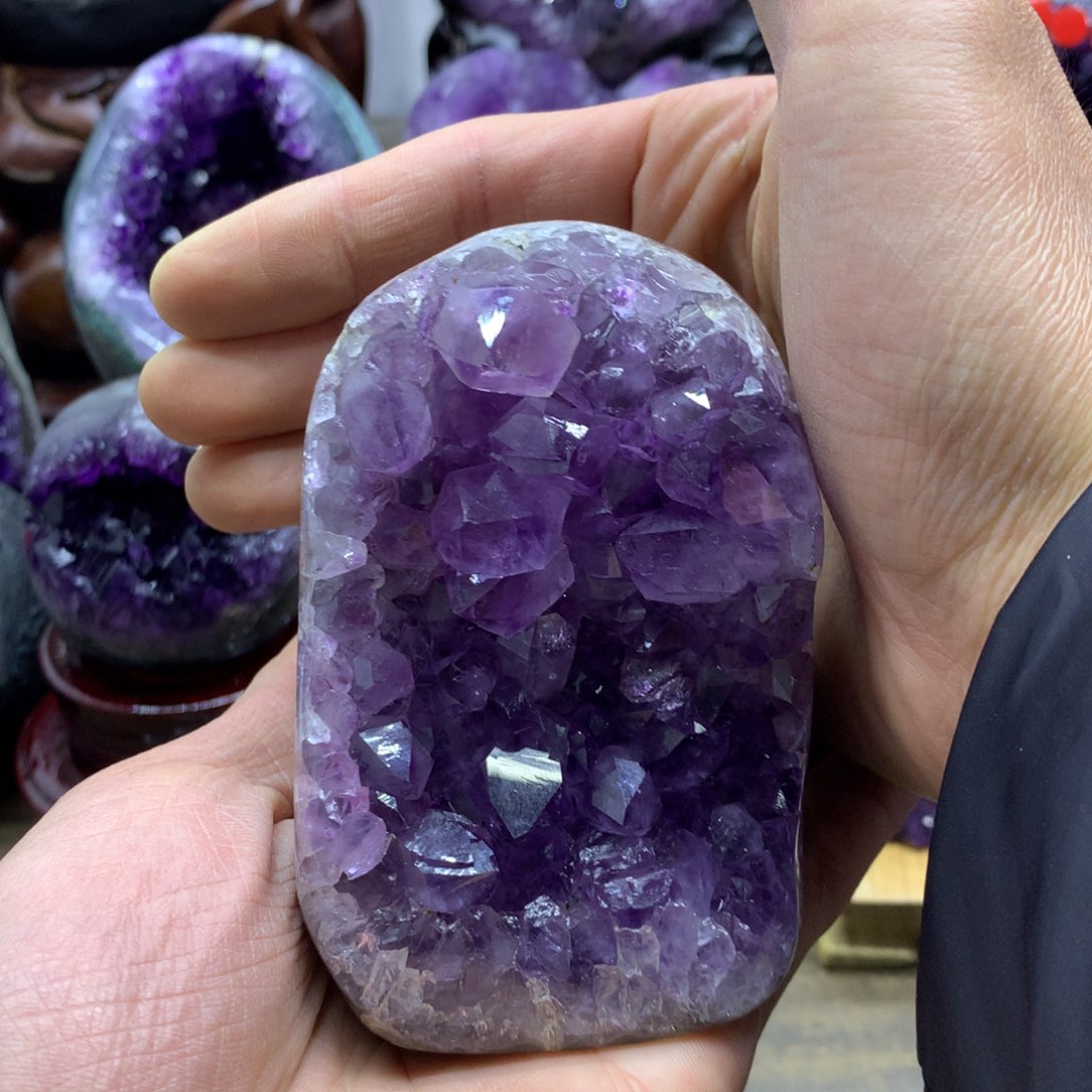 紫晶大型摆件（非配饰）未镶嵌