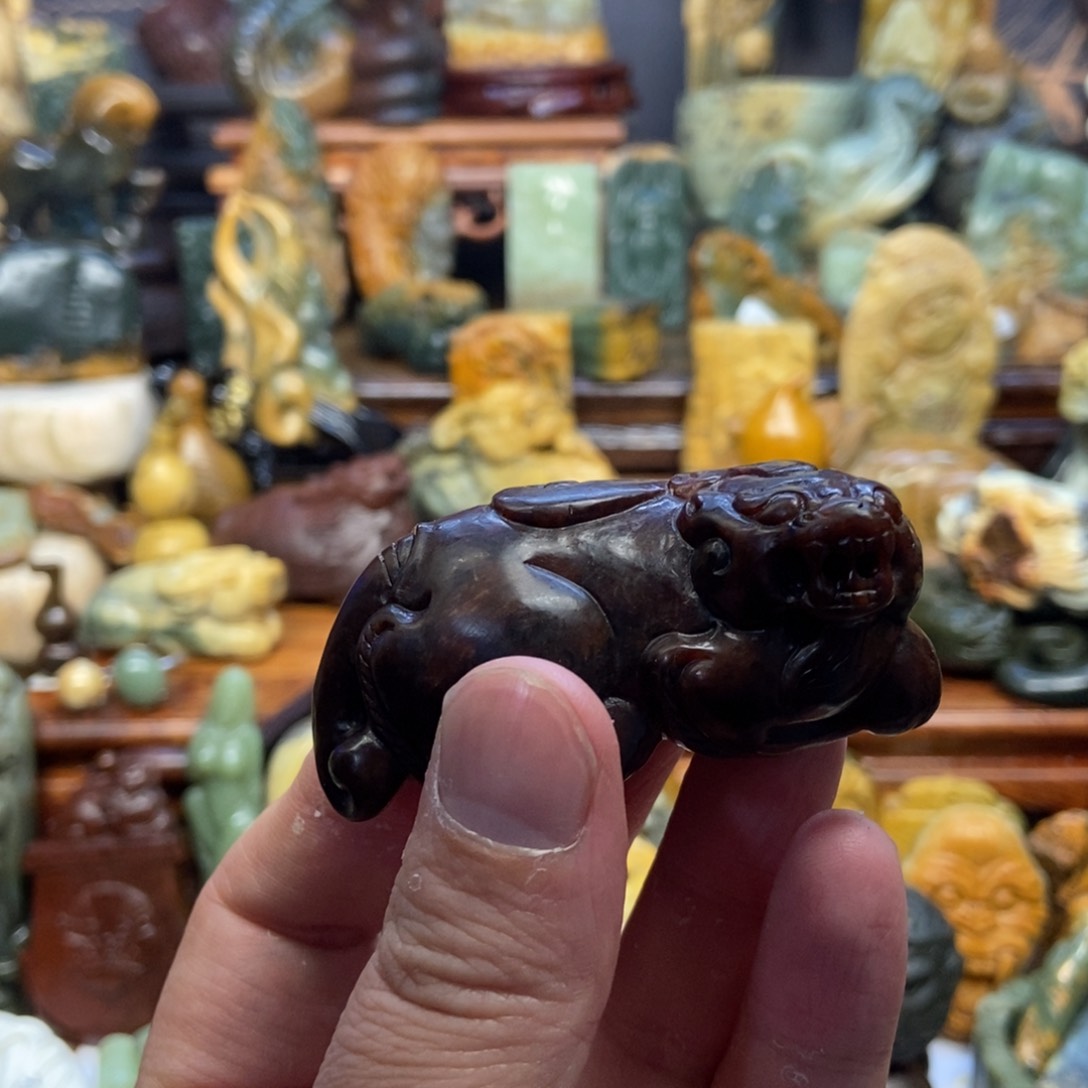 岫岩河磨玉（透闪石质玉）把件未镶嵌凌*