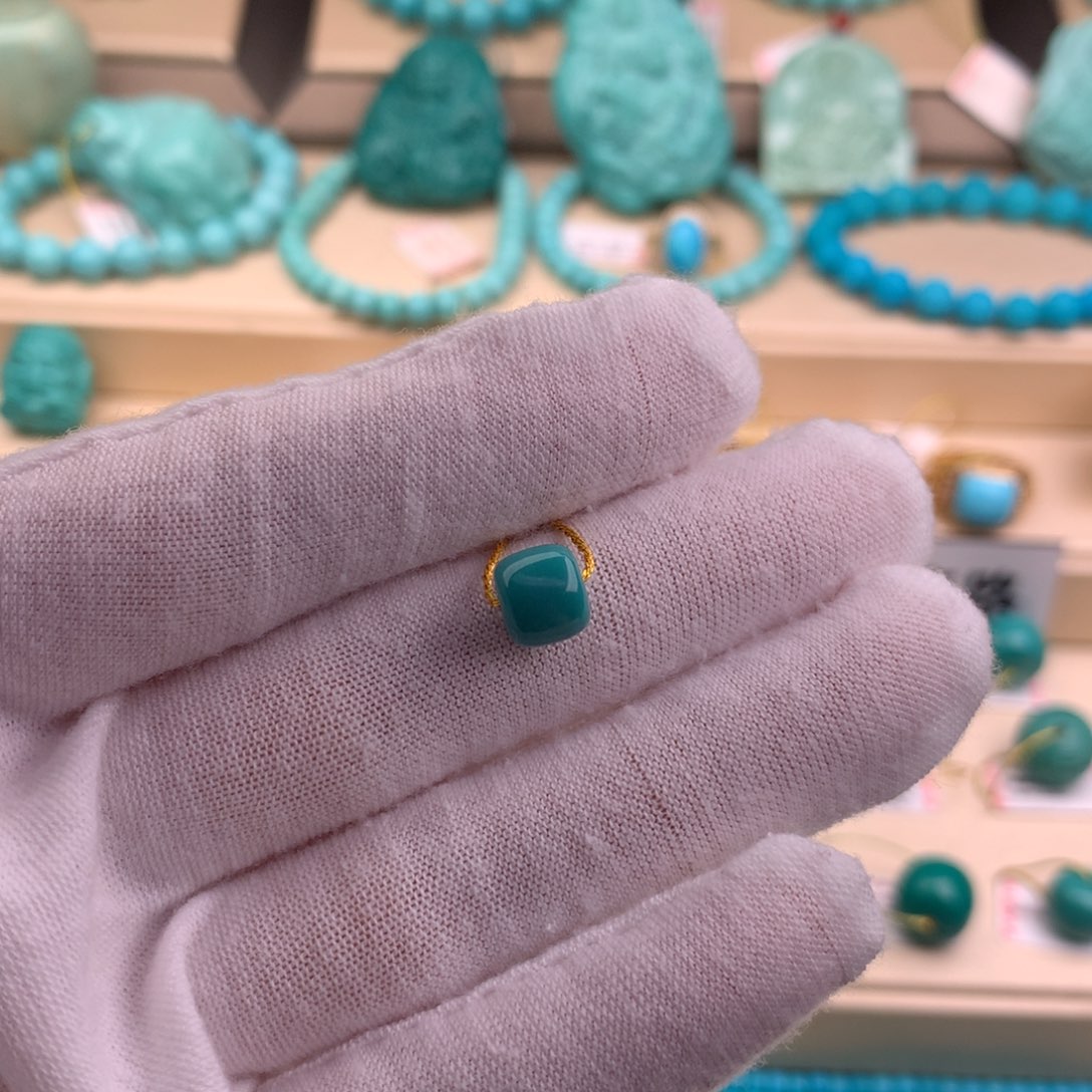 绿松石珠宝奇石未镶嵌7.7*6.7mm