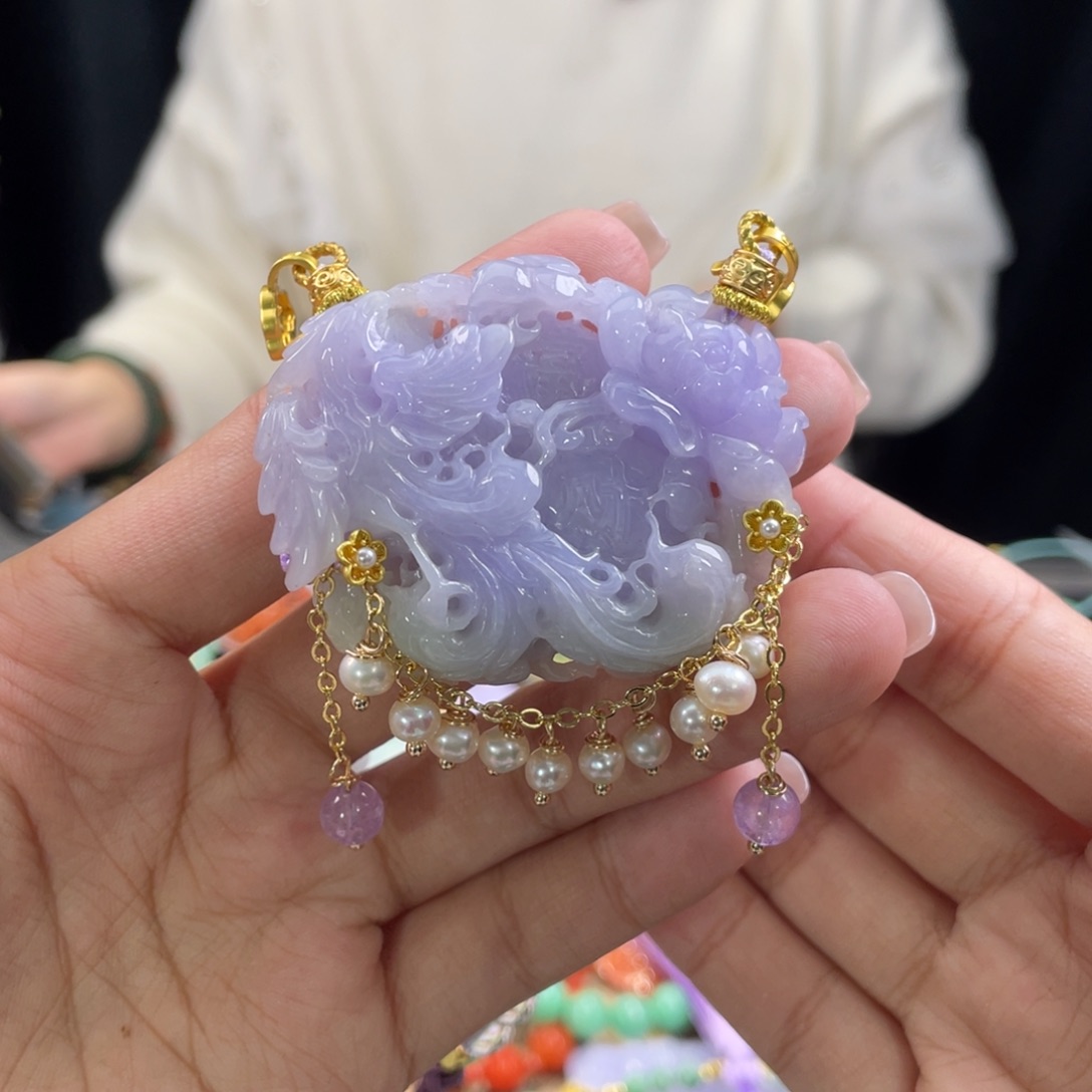 翡翠颈饰未镶嵌代编织